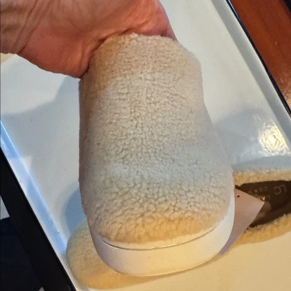 Lauren Conrad Maya Cream Memory Foam Shoes Slippers - Picture 8 of 16